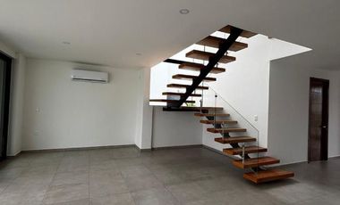 Casa en Fraccionamiento en PARAISO COUNTRY CLUB Emiliano Zapata - GSI-1440-Fr