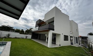 Casa en Fraccionamiento en PARAISO COUNTRY CLUB Emiliano Zapata - GSI-1440-Fr