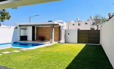 Casa en Fraccionamiento en Lomas de Jiutepec Jiutepec - ROQ-1259-Fr