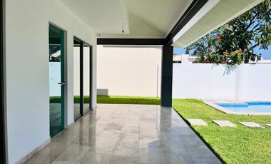 Casa en Fraccionamiento en Lomas de Jiutepec Jiutepec - ROQ-1259-Fr