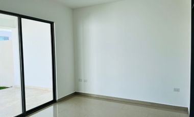 Casa en Fraccionamiento en Lomas de Jiutepec Jiutepec - ROQ-1259-Fr