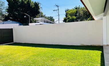 Casa en Fraccionamiento en Lomas de Jiutepec Jiutepec - ROQ-1259-Fr