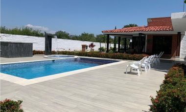 Finca en venta a puerta cerrada - Rozo Palmira Valle Colombia