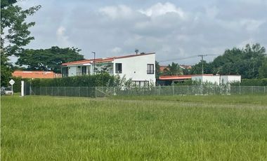 VENDO LOTE O PERMUTO JAMUNDI LA MORADA SM 8301156