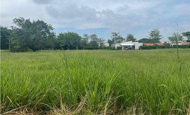 VENDO LOTE O PERMUTO JAMUNDI LA MORADA SM 8301156