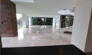 Casa en Arriendo en Envigado Palmas