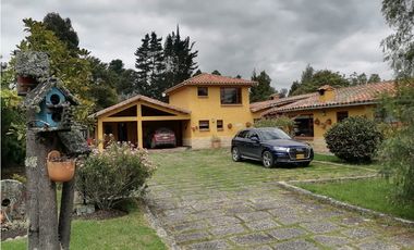 Casa Campestre con Casa Auxiliar Tenjo