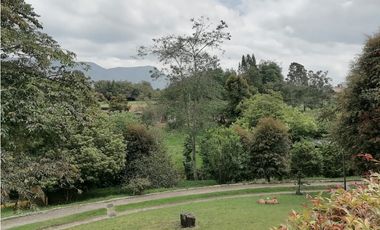 Casa Campestre con Casa Auxiliar Tenjo