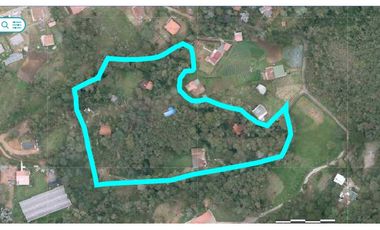 Venta de casa lote independiente en Santa Elena