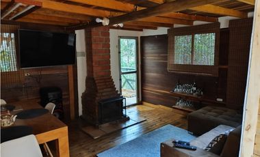 Venta de casa lote independiente en Santa Elena