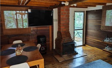 Venta de casa lote independiente en Santa Elena