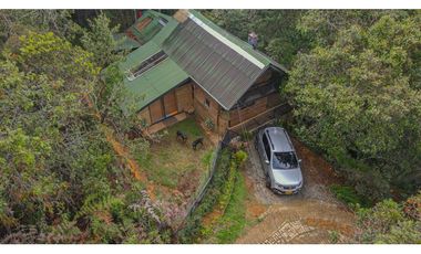 Venta de casa lote independiente en Santa Elena