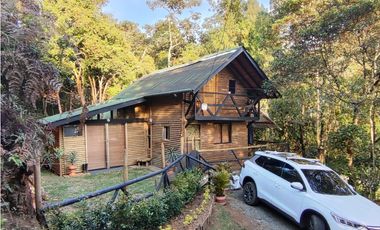 Venta de casa lote independiente en Santa Elena