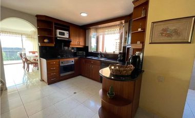 Casa tradicional en el Poblado La Calera / Potencial para remodelar