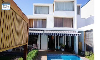Casa en venta en IQUIQUE