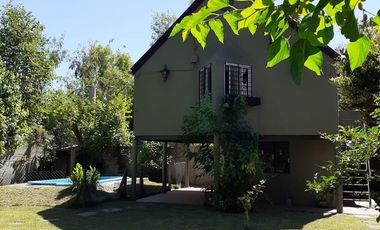 Dique Luján | Alquiler temporario | Lindas cabañas con jardín y pileta para 4 o 5 personas