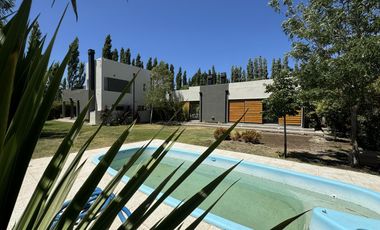 Oportunidad, casa en la Pelegrina