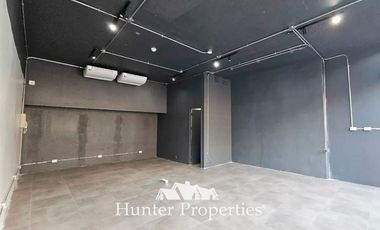 Local Comercial en Arriendo en Apoquindo / Asturias. Escuela Militar