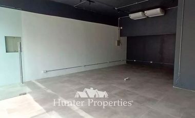 Local Comercial en Arriendo en Apoquindo / Asturias. Escuela Militar