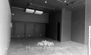 Local Comercial en Arriendo en Apoquindo / Asturias. Escuela Militar