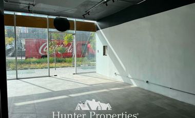 Local Comercial en Arriendo en Apoquindo / Asturias. Escuela Militar