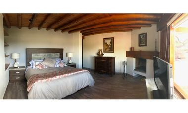 CASA CON ACCESO AL LAGO