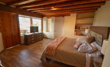 CASA CON ACCESO AL LAGO