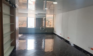 ARRIENDO de OFICINAS en MedellÃ­n