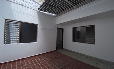 ARRIENDO de CASA COMERCIAL en MedellÃ­n
