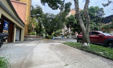 ARRIENDO de CASA COMERCIAL en MedellÃ­n