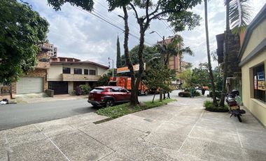 ARRIENDO de CASA COMERCIAL en MedellÃ­n