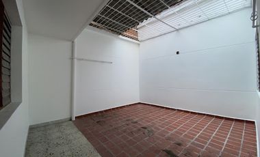 ARRIENDO de CASA COMERCIAL en MedellÃ­n