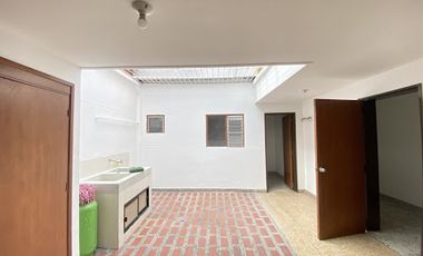 ARRIENDO de CASA COMERCIAL en MedellÃ­n