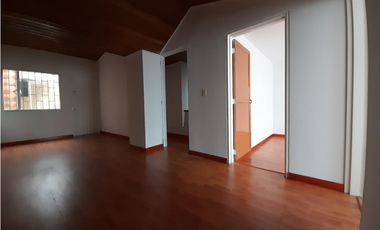 ACSI 137. Casa en venta en Bogotá
