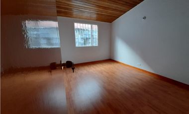 ACSI 137. Casa en venta en Bogotá