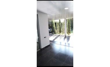 Casa campestre para venta en Jamundí condominio valle del río 560 m²