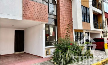 CASA AL NORTE POR PALMERA PLAZA