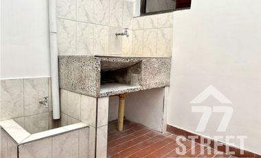 CASA AL NORTE POR PALMERA PLAZA