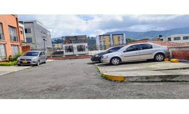 VENDO CASA EN DOSQUEBRADAS SECTOR POSTOBON