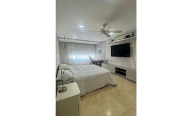 VENTA DE CASA EN BUEN SECTOR DE LA CIUDAD