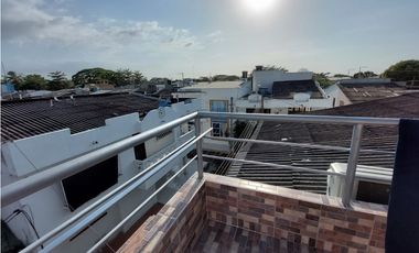VENTA DE CASA DE DOS NIVELES + APARTAMENTO EN MARGEN IZQUIERDA