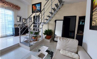 VENTA DE CASA DE DOS NIVELES + APARTAMENTO EN MARGEN IZQUIERDA