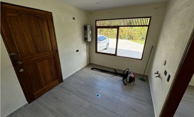 SE VENDE FINCA INDEPENDIENTE EN LA CEJA SECTOR EL YARUMO REMODELADA