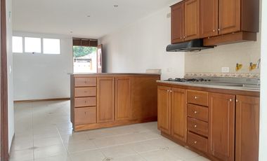 Apartamento en venta en Loma del Indio con excelente ubicación