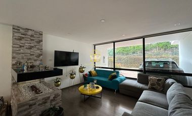 Se vende espectacular casa en cota