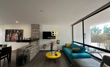 Se vende espectacular casa en cota