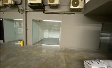 Bodega en venta en Sabaneta