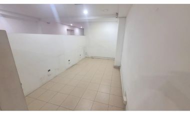 Edificio de cuatro pisos para la venta en el centro de Pereira!!!