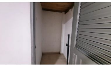 Edificio de cuatro pisos para la venta en el centro de Pereira!!!