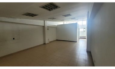 Edificio de cuatro pisos para la venta en el centro de Pereira!!!